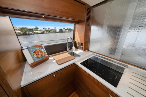 Princess Flybridge 60 Motor Yacht image