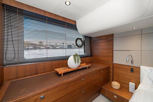 Princess Flybridge 60 Motor Yacht image