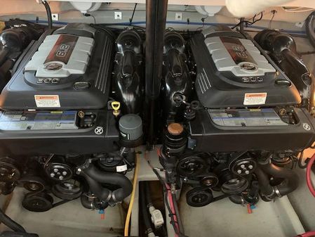 Crownline 325 SS image