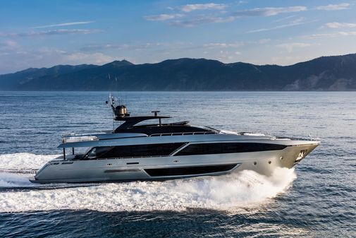 Riva 110' Dolcevita image
