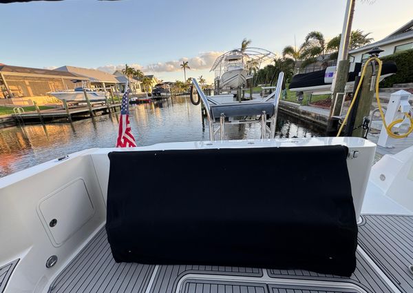 Sea Ray 44 Sedan Bridge image