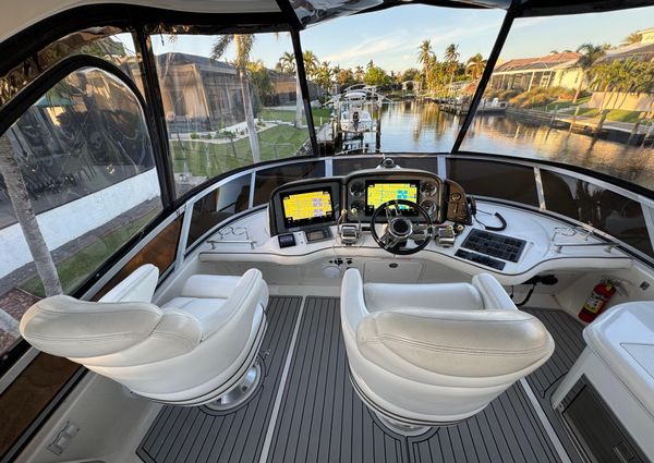 Sea Ray 44 Sedan Bridge image