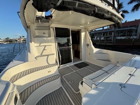 Sea Ray 44 Sedan Bridge image