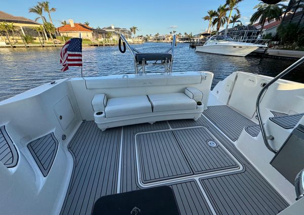 Sea Ray 44 Sedan Bridge image