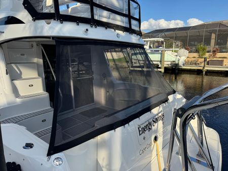 Sea Ray 44 Sedan Bridge image