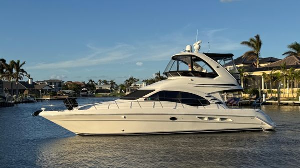 Sea Ray 44 Sedan Bridge