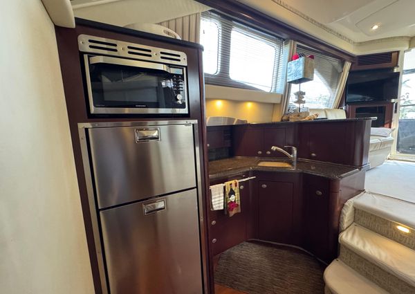 Sea Ray 44 Sedan Bridge image