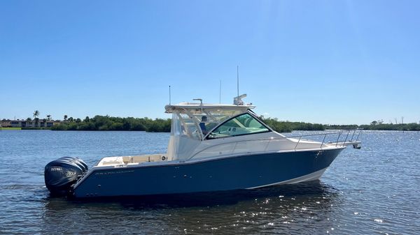 Grady-White Express 370