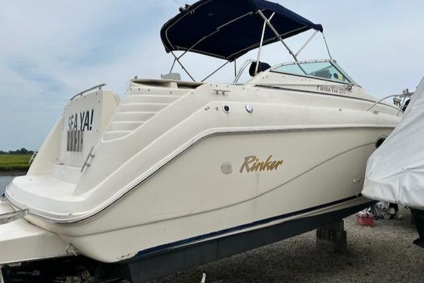 Rinker 270-FIESTA-VEE - main image