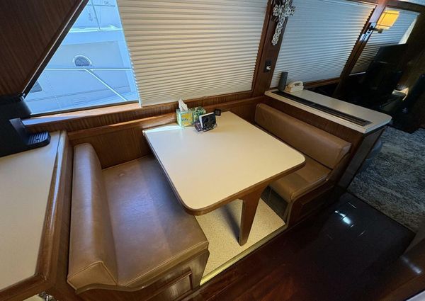 Hatteras 60 enclosed bridge image