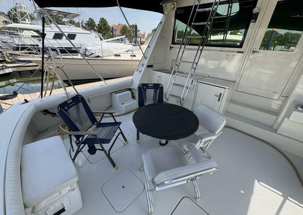 Hatteras 60 enclosed bridge image