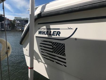 Boston-whaler 260-OUTRAGE image