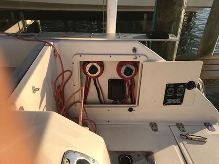 Boston-whaler 260-OUTRAGE image