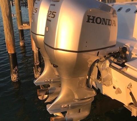 Boston-whaler 260-OUTRAGE image