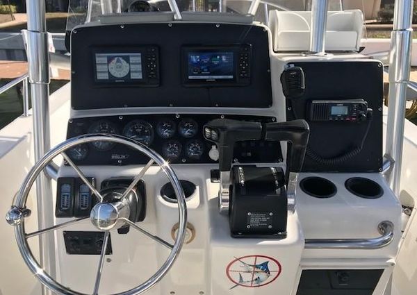 Boston-whaler 260-OUTRAGE image