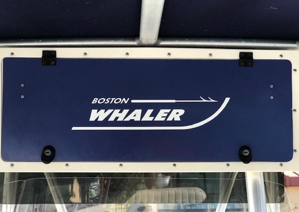 Boston-whaler 260-OUTRAGE image