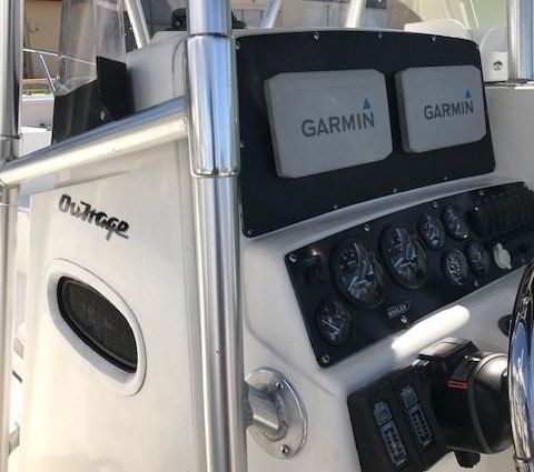 Boston-whaler 260-OUTRAGE image