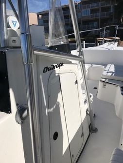 Boston-whaler 260-OUTRAGE image