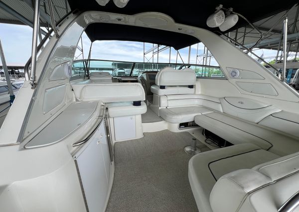 Bayliner 4085 Avanti image