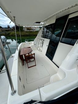 Bayliner 3988-COMMAND-BRIDGE image