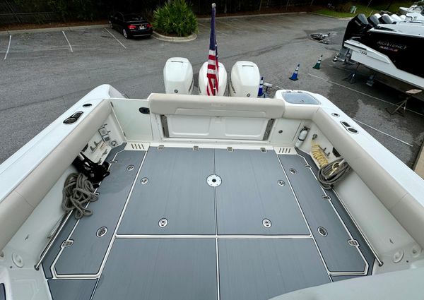 Boston Whaler 345 Conquest image