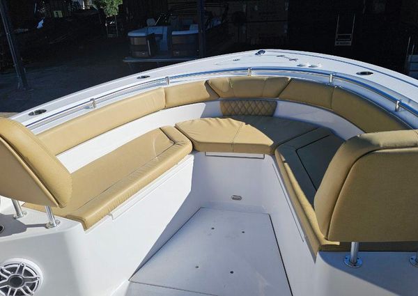 Sportsman HERITAGE-261-CENTER-CONSOLE image