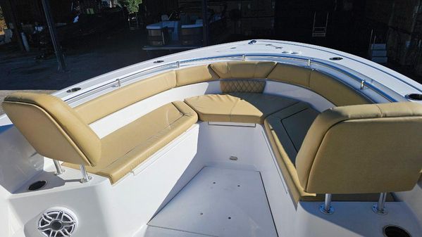 Sportsman HERITAGE-261-CENTER-CONSOLE image