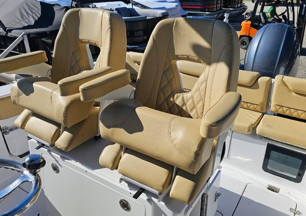 Sportsman HERITAGE-261-CENTER-CONSOLE image