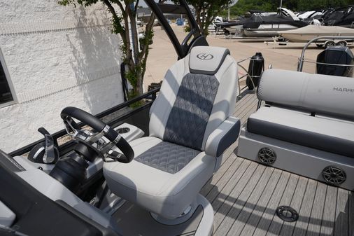 Harris 230 Solstice image