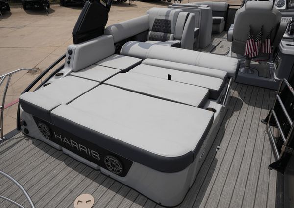 Harris 230 Solstice image