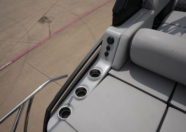 Harris 230 Solstice image