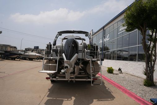 Harris 230 Solstice image