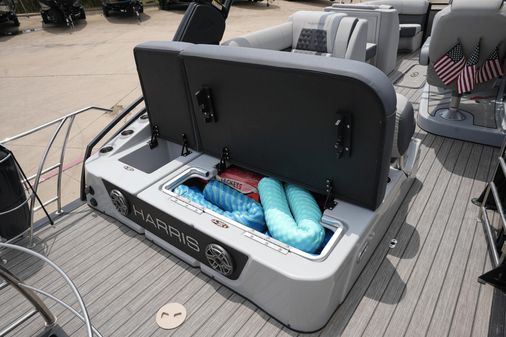 Harris 230 Solstice image