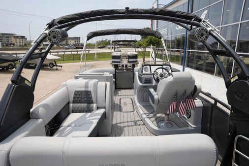 Harris 230 Solstice image