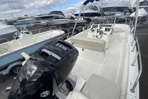 Boston Whaler 170 Montauk image