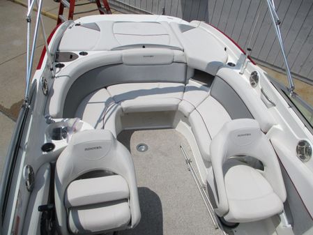 Rinker CAPTIVA-246-BR image