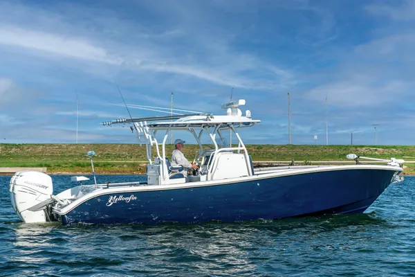 Yellowfin 32 Offshore image