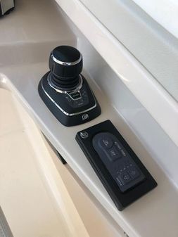 Boston-whaler 280-VANTAGE image