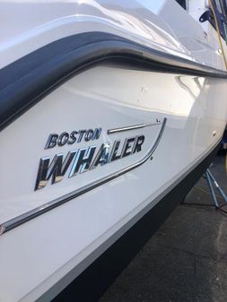 Boston-whaler 280-VANTAGE image