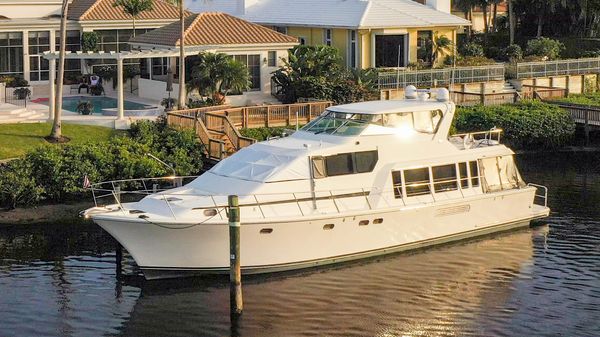 Pacific Mariner 65 Motor Yacht