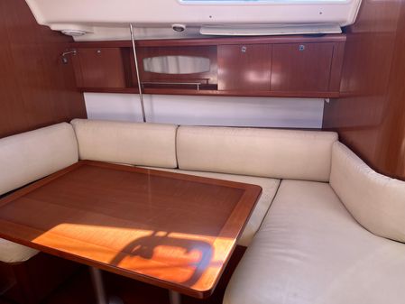 Beneteau 40 image