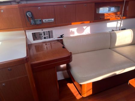 Beneteau 40 image