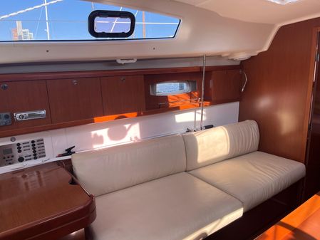 Beneteau 40 image