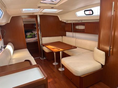 Beneteau 40 image