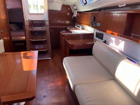 Beneteau 40 image