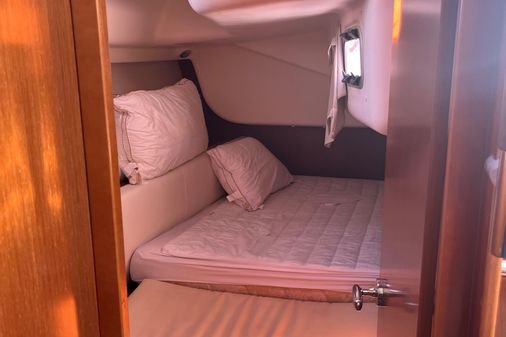 Beneteau 40 image