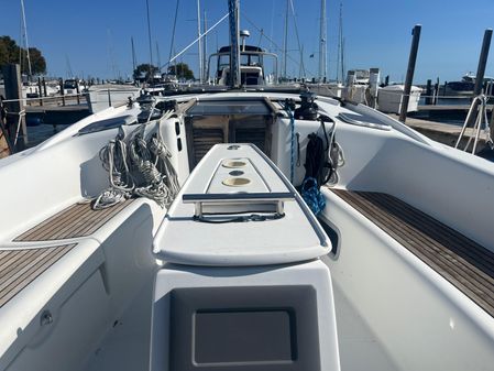 Beneteau 40 image