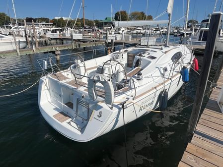 Beneteau 40 image