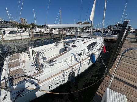 Beneteau 40 image