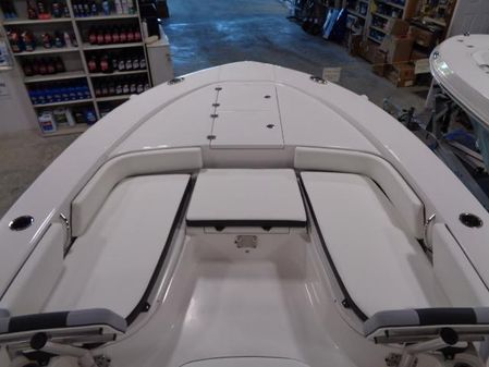 Robalo 246 Cayman image
